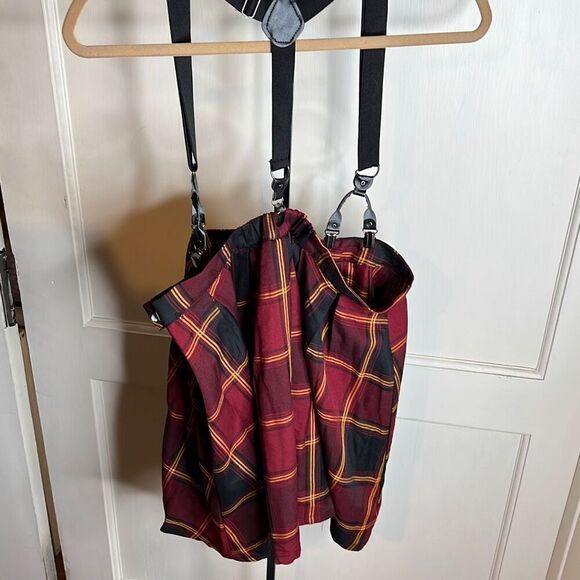 Harry Potter Gryffindor Pleated Suspender Skirt Plus Size Medium NWT - Picture 7 of 9